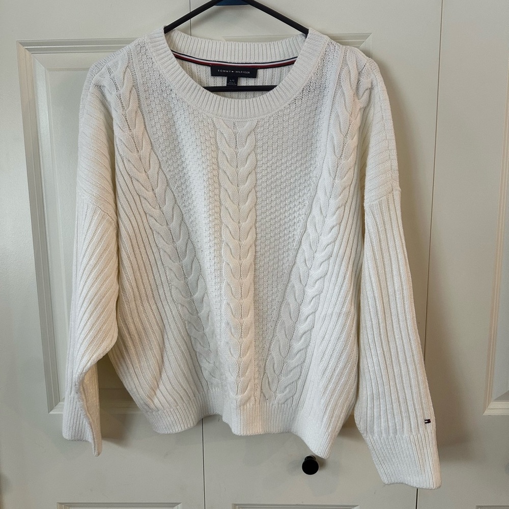 Tommy Hilfiger Women's White Cable Knit Sweater